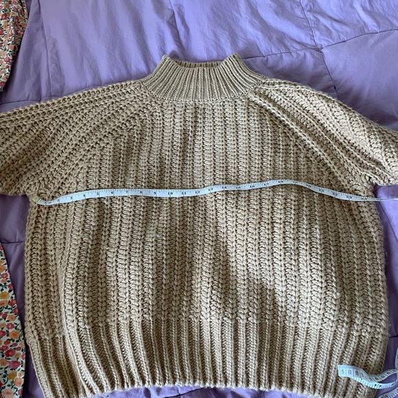 Chunky Sweater - Picture 3 of 5